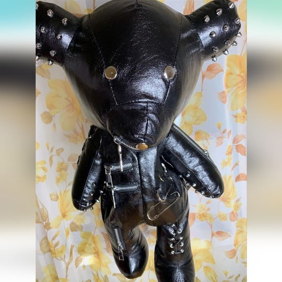 Black Leather Punk Goth Bear Backpack Purse - Picture 5 of 6